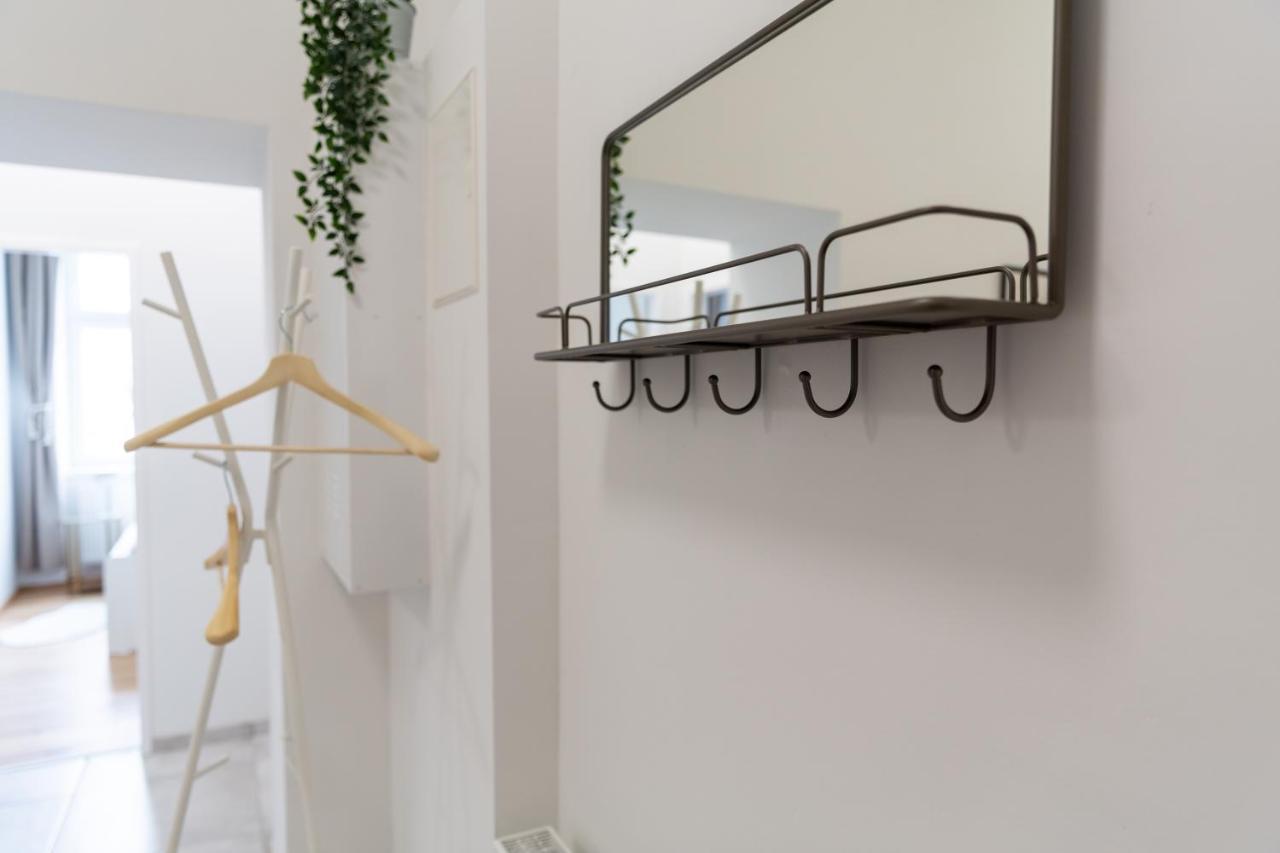 Cozy, Generous City Apartment - 10 Min To City-Centre - Contactless 24H Check-In Wiedeń Zewnętrze zdjęcie