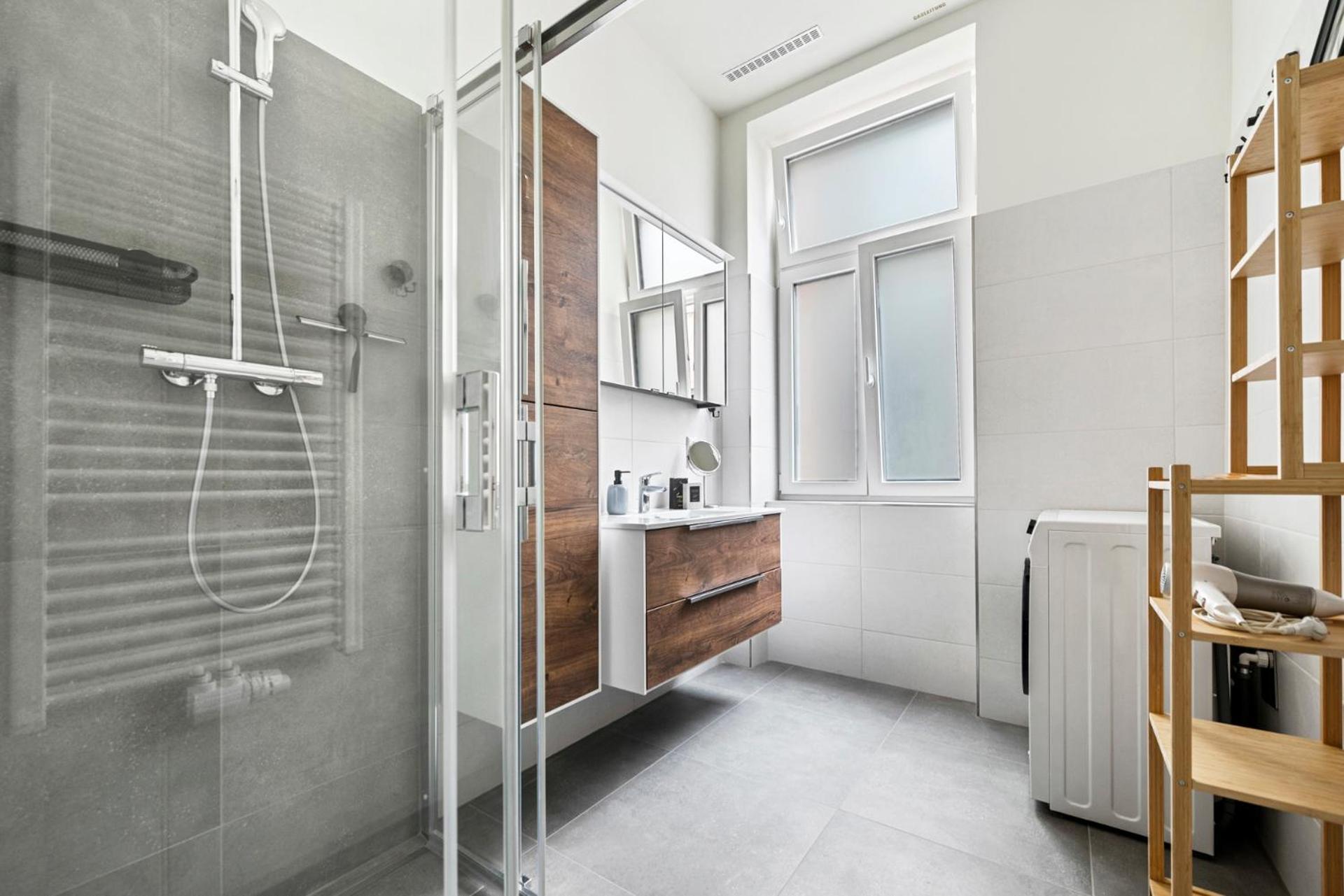 Cozy, Generous City Apartment - 10 Min To City-Centre - Contactless 24H Check-In Wiedeń Zewnętrze zdjęcie
